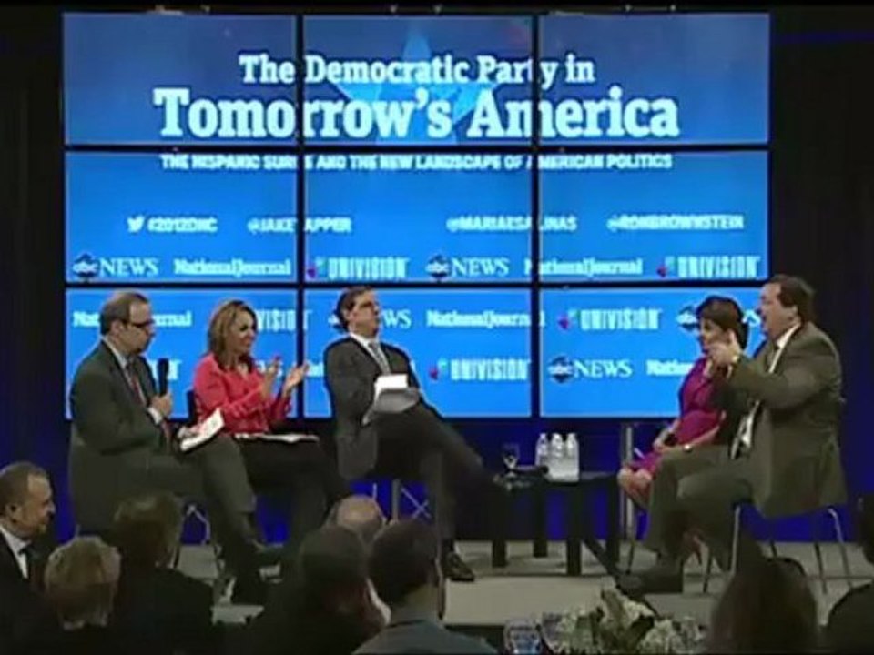 Hispanics: 'Disappointed in Obama, Terrified of Romney'