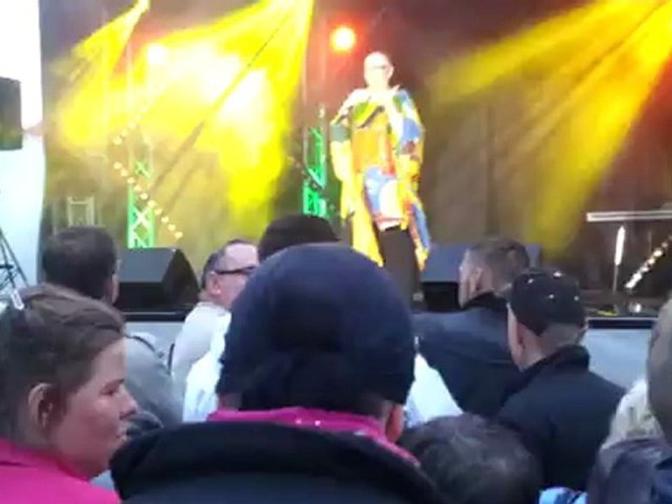 [Fiesta80s] Desireless 2/2