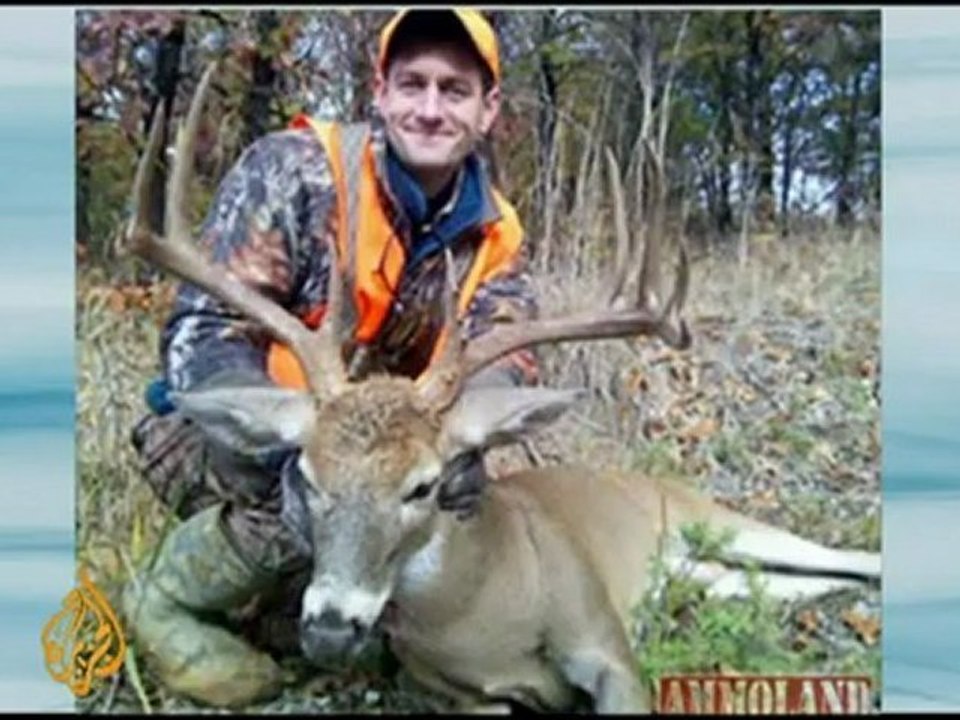 US shootings rekindle gun control debate