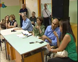 VIA BRAMANTE: I GENITORI MANIFESTANO MATERA 4-9-2012