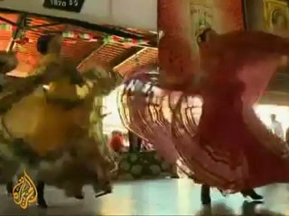 Mexico uses tequila train to draw tourists