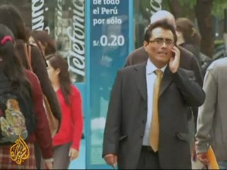 Spaniards seek jobs in Peru