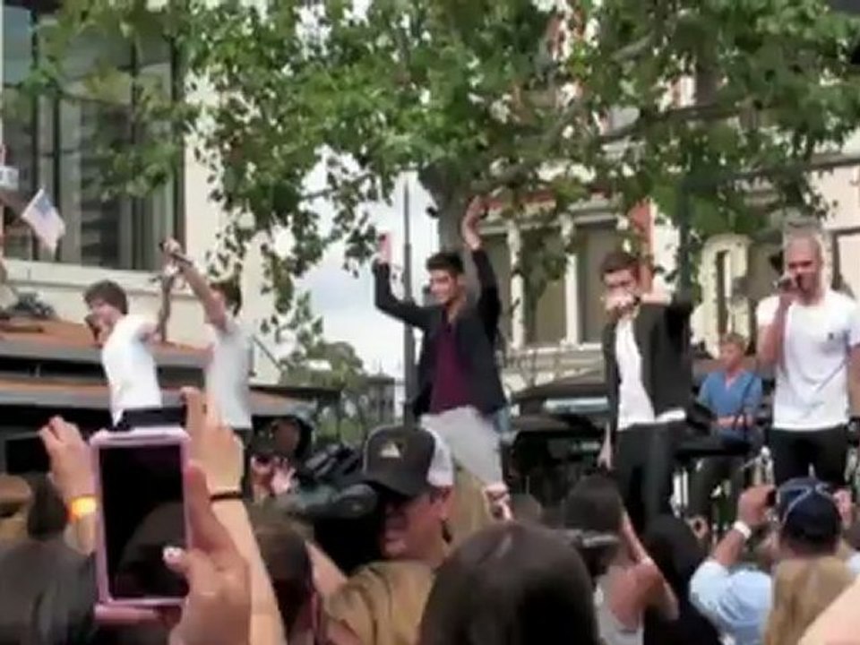 Celebrity Bytes: Romeo Beckham Gets Just What He Wanted!