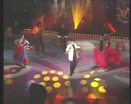 Я молодой-поет Михаил Михайлов