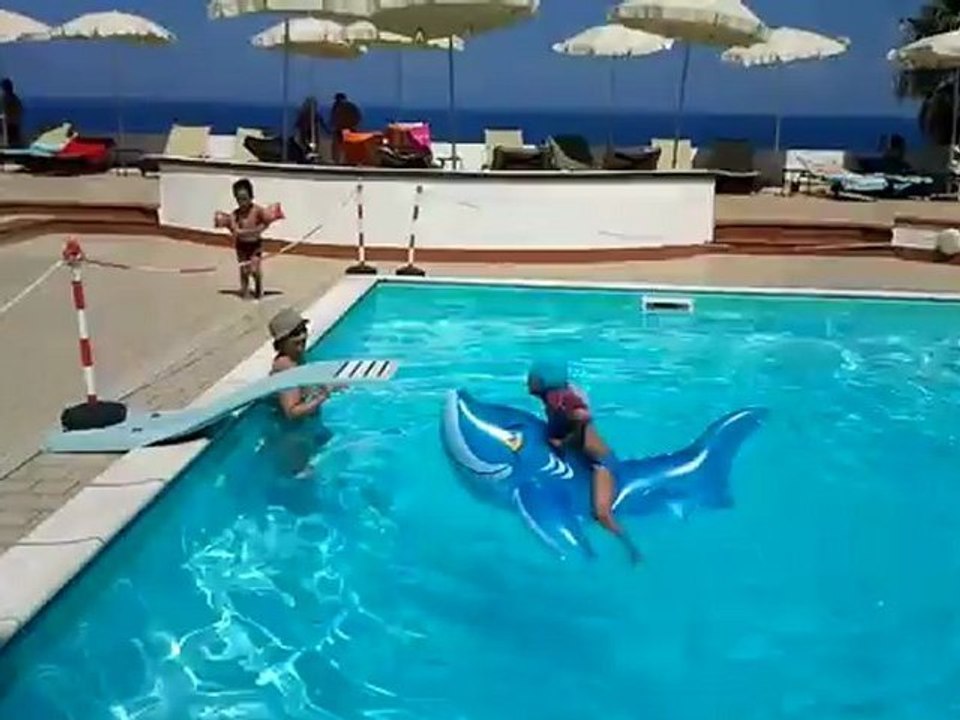video-2012-08-24-13-08-06