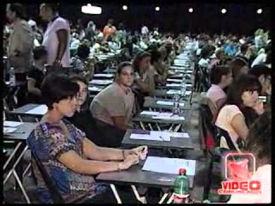Napoli - I test per l'accesso alle facoltà di Medicina, Chirurgia e Odontoiatria (live 03.09.12)