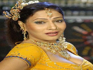 Hot Bhopjuri Actress Pakhi Hegde