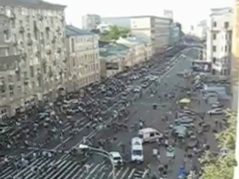 Культурные мусульмане на Проспекте мира в Рамадан