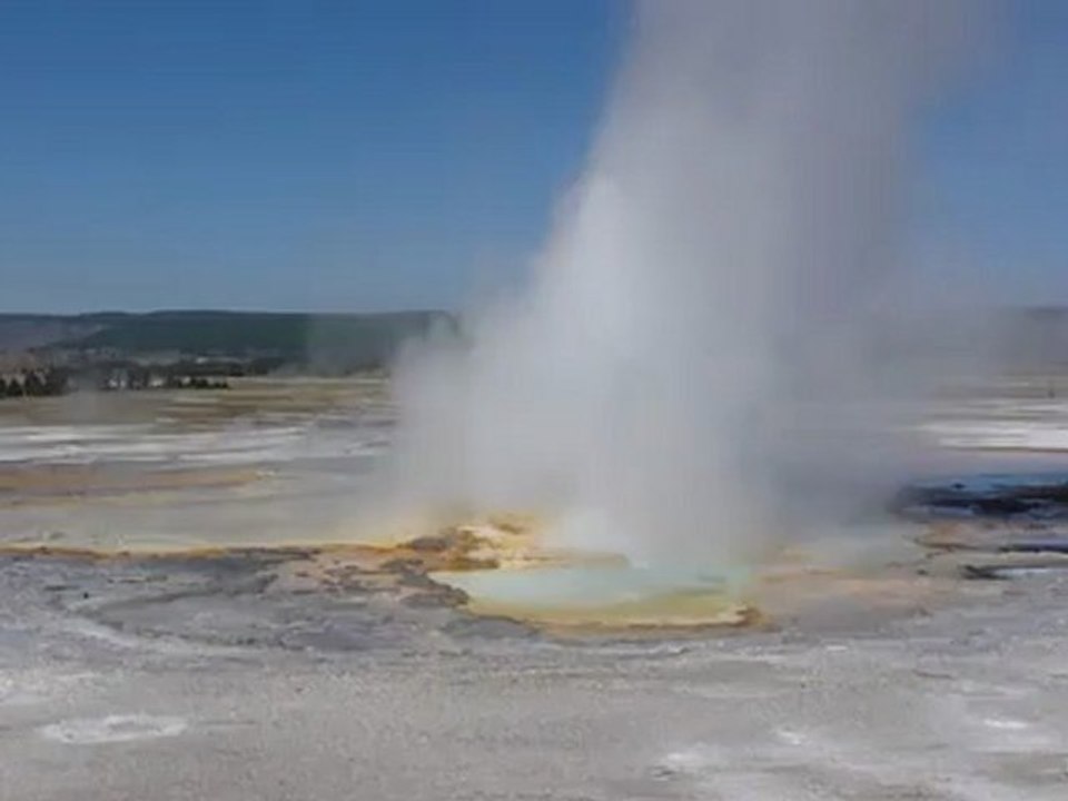 Yellowstone Geyser