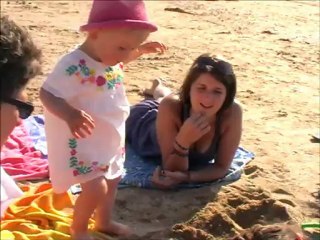 Bande annonce du film Léonie de 1 à 2 ans