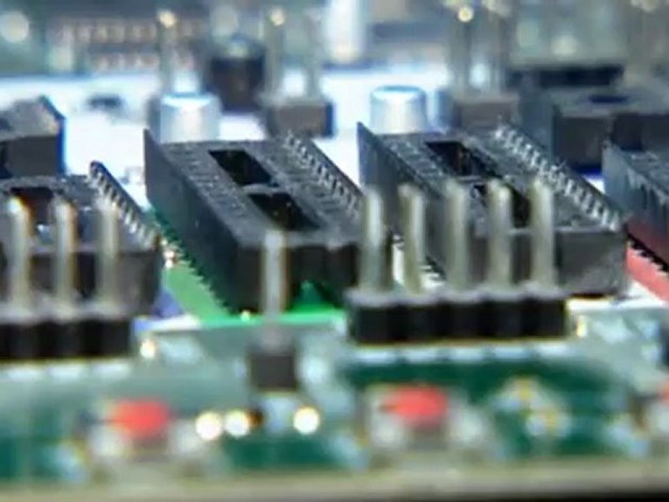 Die"Smart Textiles"des Modelabels"Utope" | Euromaxx