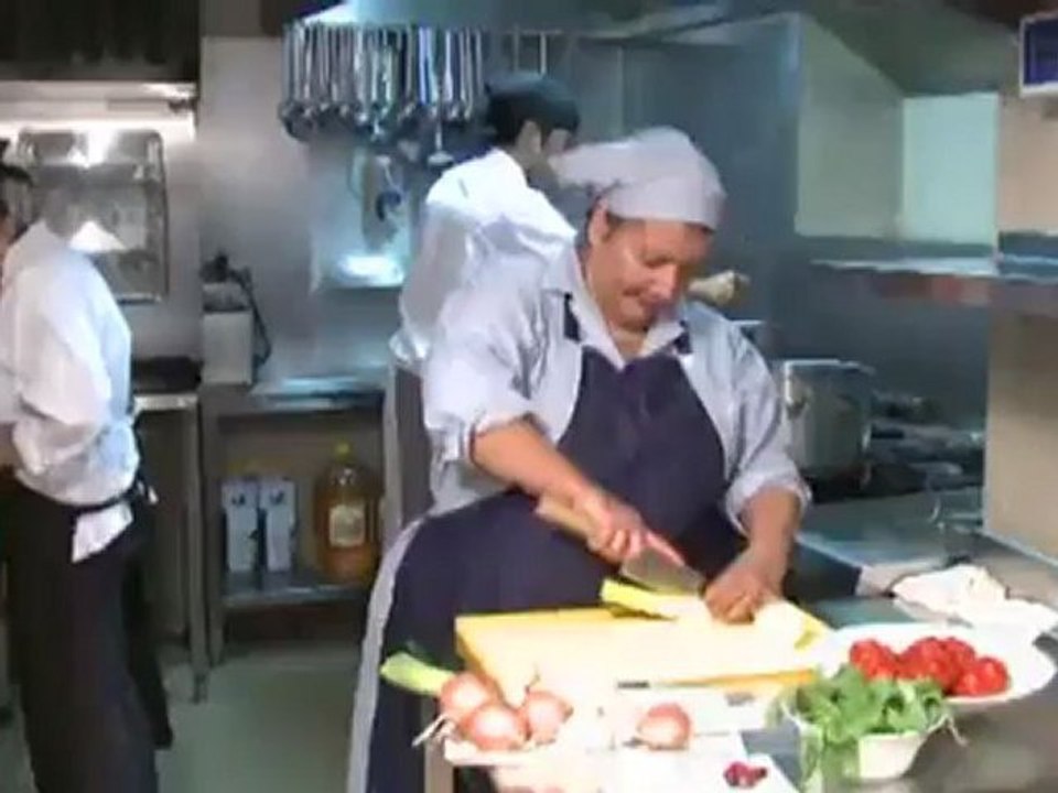 Tomatenbrotsuppe im'Alle Murate'in Florenz | Euromaxx