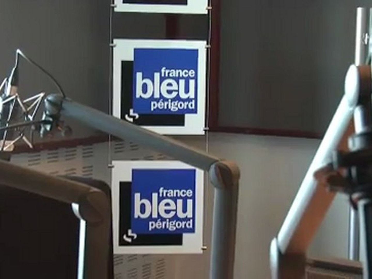 Studio d'Initiation Radio - France Bleu Périgord - Vidéo Dailymotion