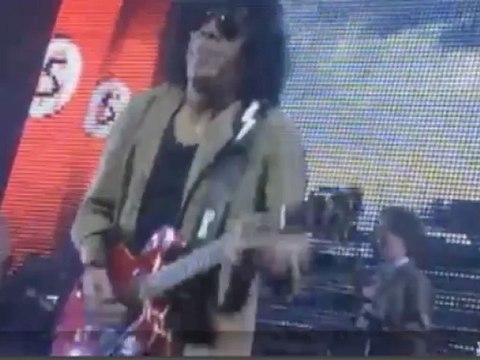 Charly Garcia - Yendo de la cama al living (Luna Park 4 septiembre 2012)