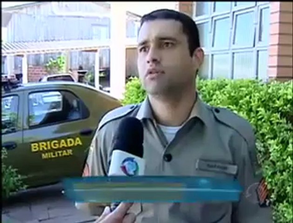 Cão salva dono... mesmo depois de levar dois tiros