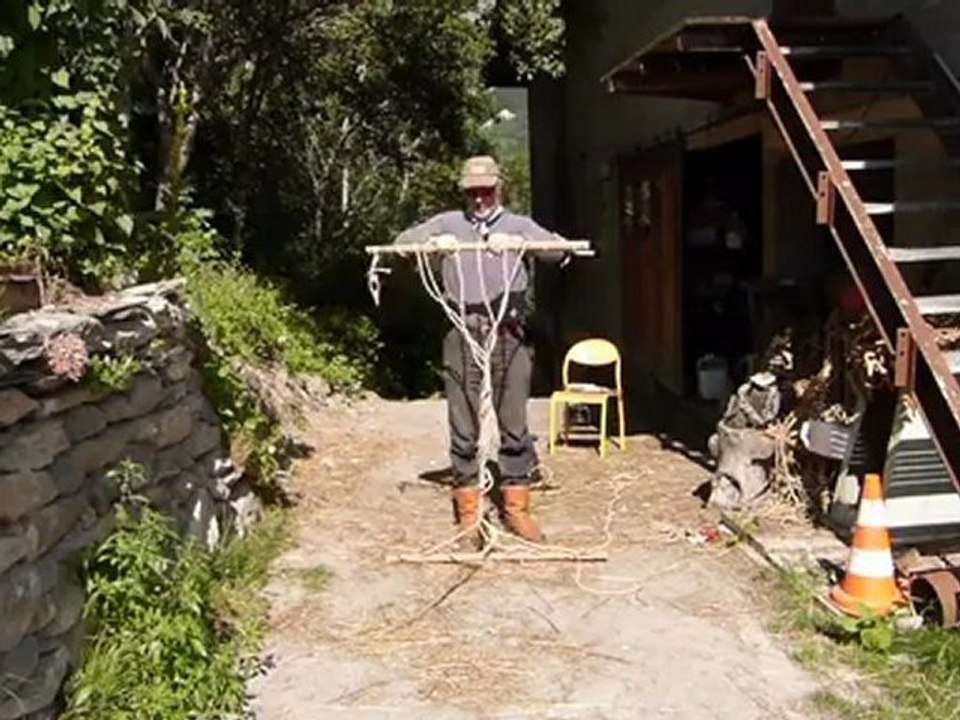 (Episode2) Faire ses foins avec un cheval et une motofaucheuse