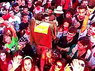 Festa do Avante 2012_Peste e Sida_A morte chegou à rua num dia assim