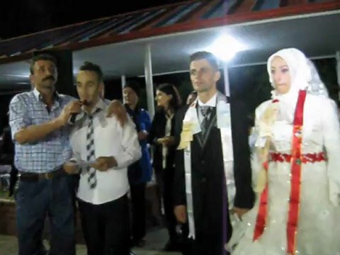 Asiye & Mehmet Düğün - Uğur Genç' in Şiiri