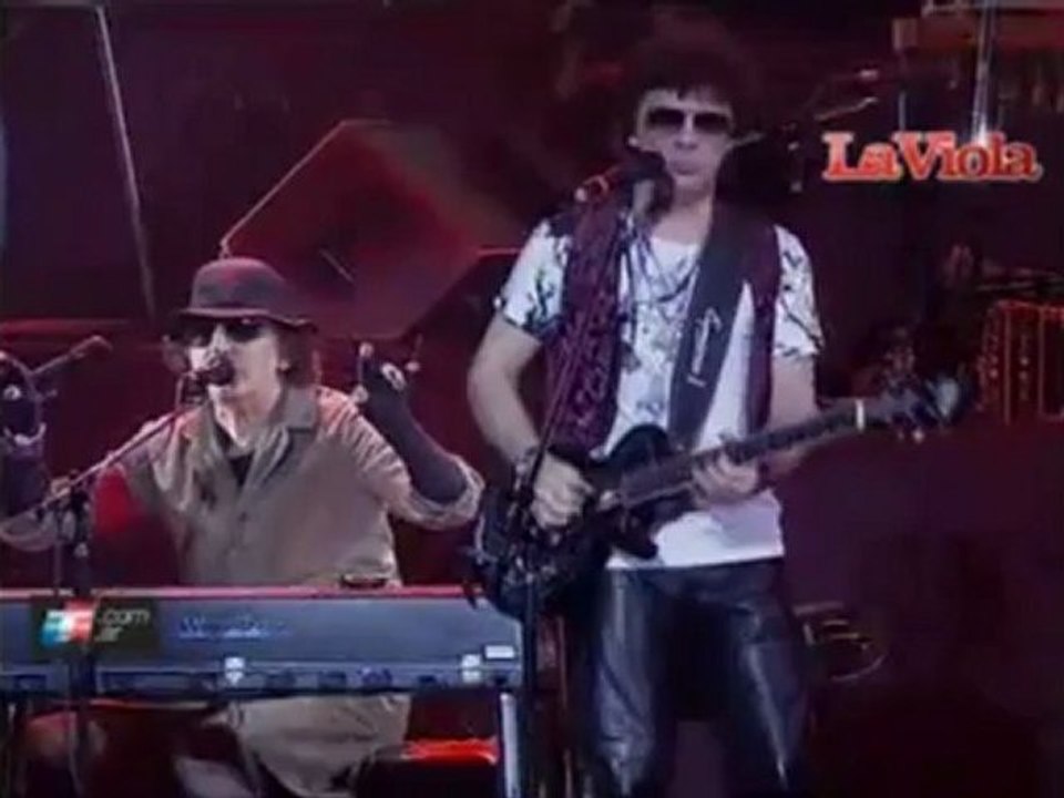 Charly Garcia - La sal no sala con Juanse (Luna Park 4 septiembre 2012 x TN)