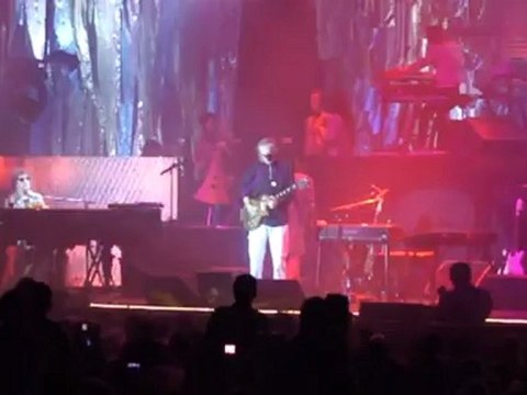 Charly Garcia - Sueltate Rock and Roll con David Lebon (Luna Park 2012)