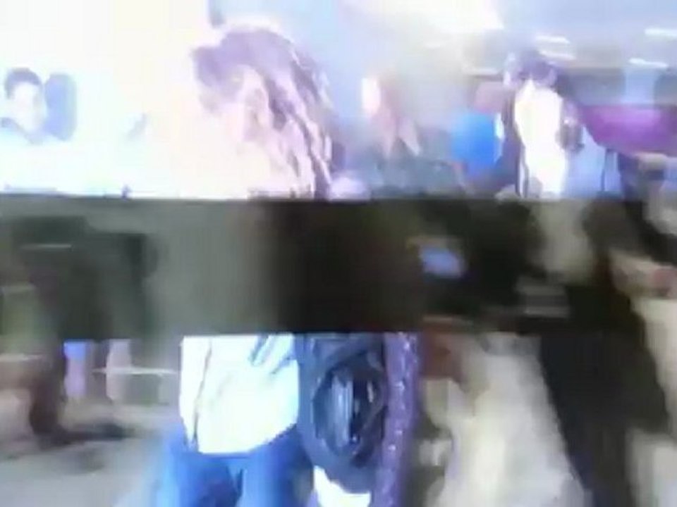 Kristen Stewart Stays Silent as she Arrives in Toronto Ahead of Film Festival Appearance