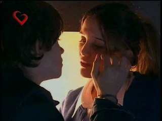 Rebelde Way, caricias furtivas