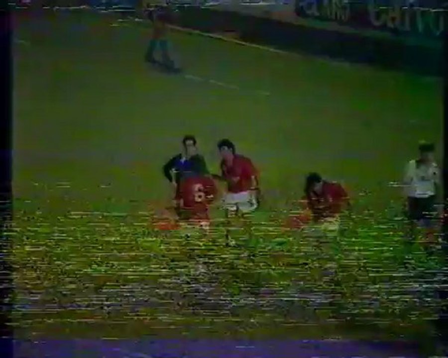 1985.04.18: Racing de Santander 0 - 2 Valencia CF (Resumen)