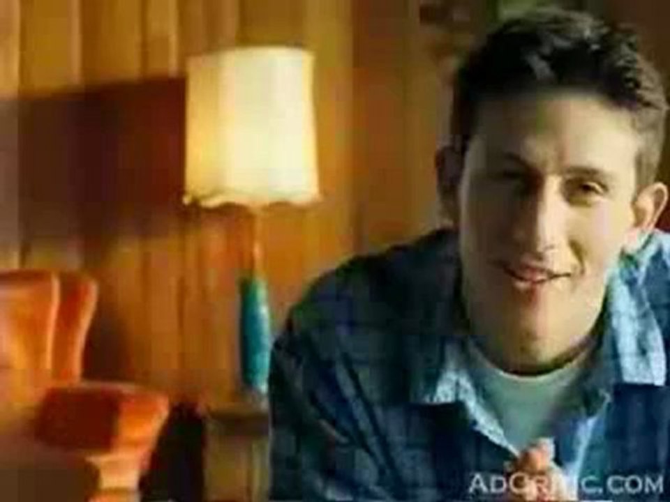 Ilginc Bir Reklam_))