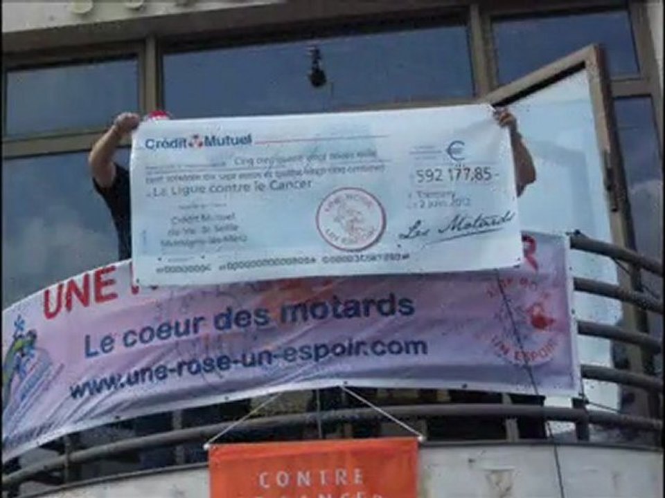 Remise chèque Une Rose Un Espoir 2012  Trémery 57