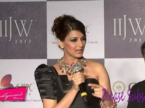 Hot Sonali Bendre to Star in 'Once Upon A Time In Mumbai 2'