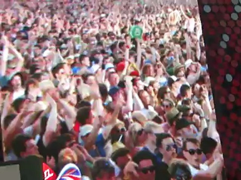 NOEL GALLAGHER'S HIGH FLYING BIRDS Chelmsford V Festival 2012.