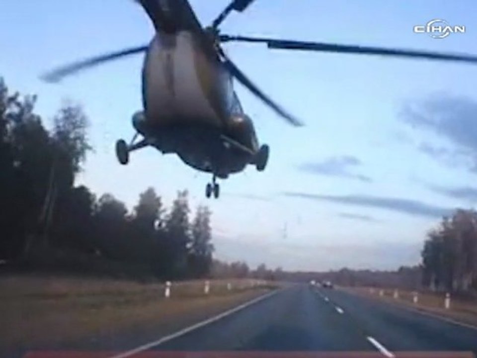 Rus helikopter otobanda