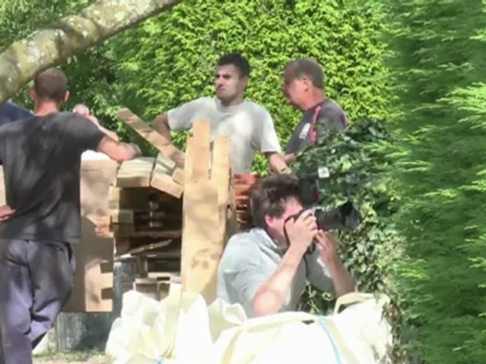 Kaltblütiger Vierfach-Mord nach Streit ums Geld?