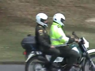 "RADIO BAJA" (downhillskatedocumental) de Adrian Rios Acevedo