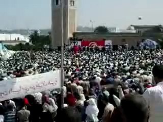 La prière du vendredi à el kasba le 7-9-2012 dans le cadre de "ikbis" "serrez"