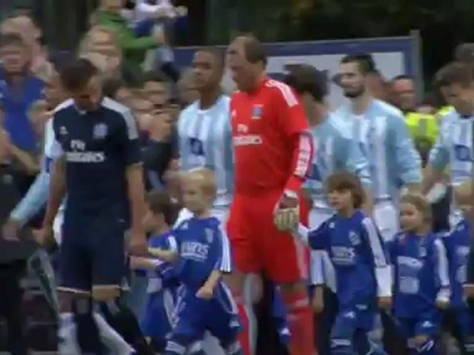 Rafael van der Vaart trifft wieder im Testspiel