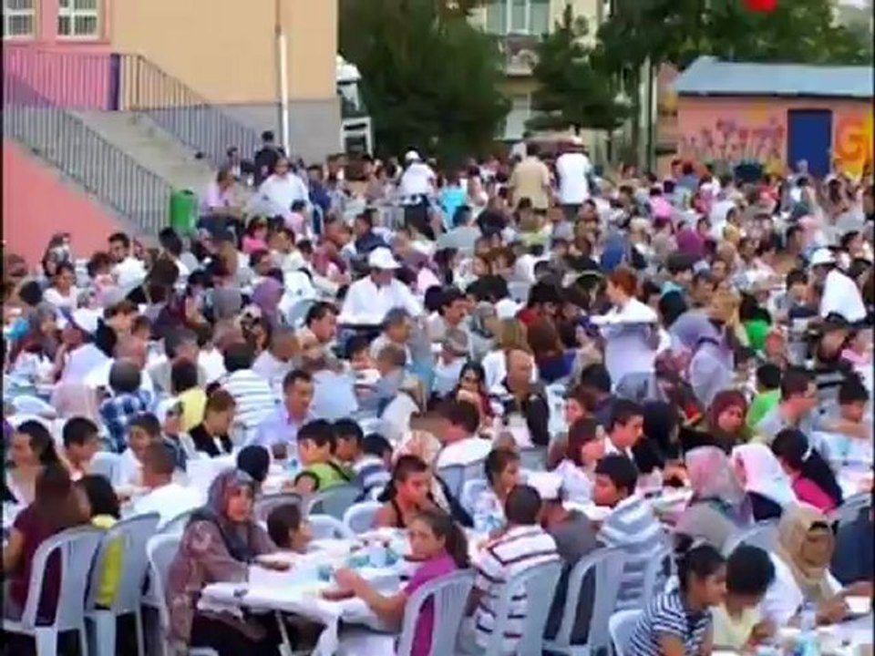 Keçiören Belediyesi 4. Uluslararası Ramazan Etkinlikleri Basınevleri Mahalle İftarı 1