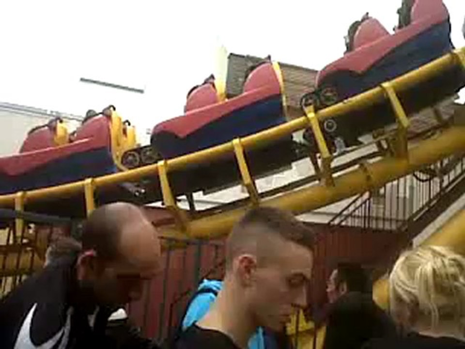 walibi - le cobra