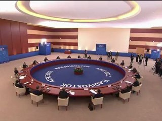 Cúpula da Apec destaca economia frágil