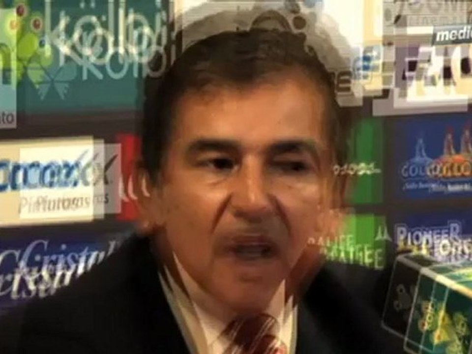 Medio Tiempo: DT. de Costa Rica reconoce falta de futbol.mov