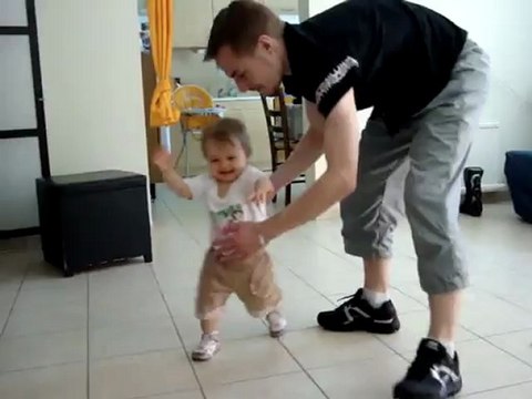 mois de mai: Leila faisant des progres