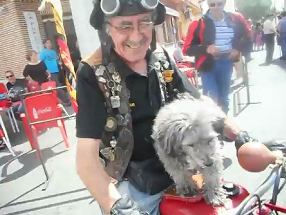 EL GUZZISTA MAS FAMOSO DE TOLEDO ,EL LATAS Y  CHISPI