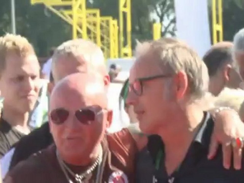 Posterboy Fredi Bobic und der Tag der Legenden - Kicken für den guten Zweck und gegen die Pfunde