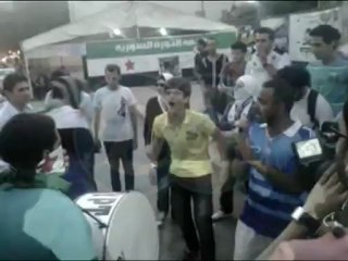 نقطة التجمع في ميدان التحرير قبل التحرك لسفارة سوريا