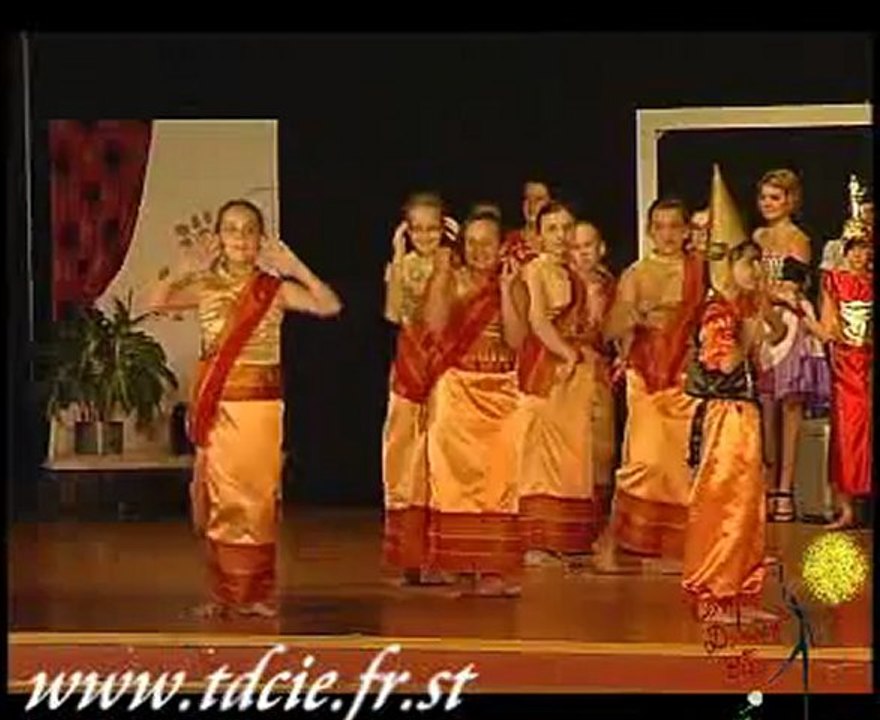 11 - St Petersbourg, Mongolie, Espagne, Thaïlande - TDCie Juin 2012