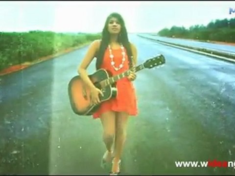 Nosidena Pem Ulpatha - Benitha Gayashi - Full HD [ Music.lk]
