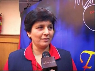 Falguni Pathak To Launch New Pop Album Soon! - Bollywood News