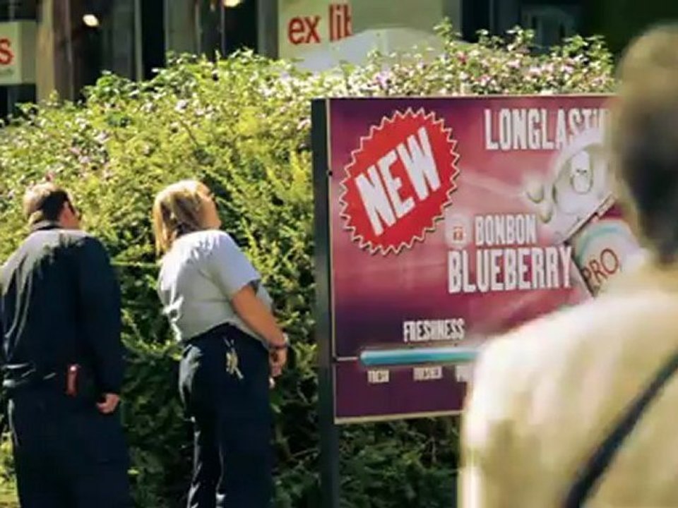 Das spritzigste Werbeplakat der Welt.