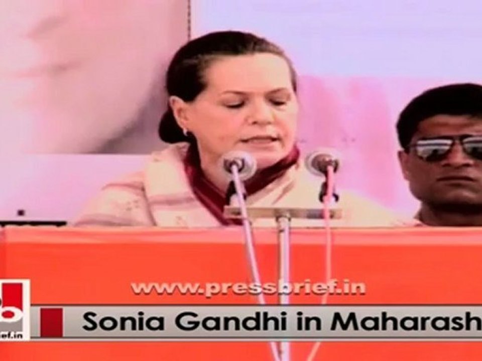 Sonia Gandhi in Maharashtra talks about UPA policies for the unorganized workers