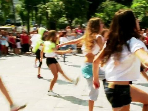 Step up 4 Revolution - Athens Mob Dance